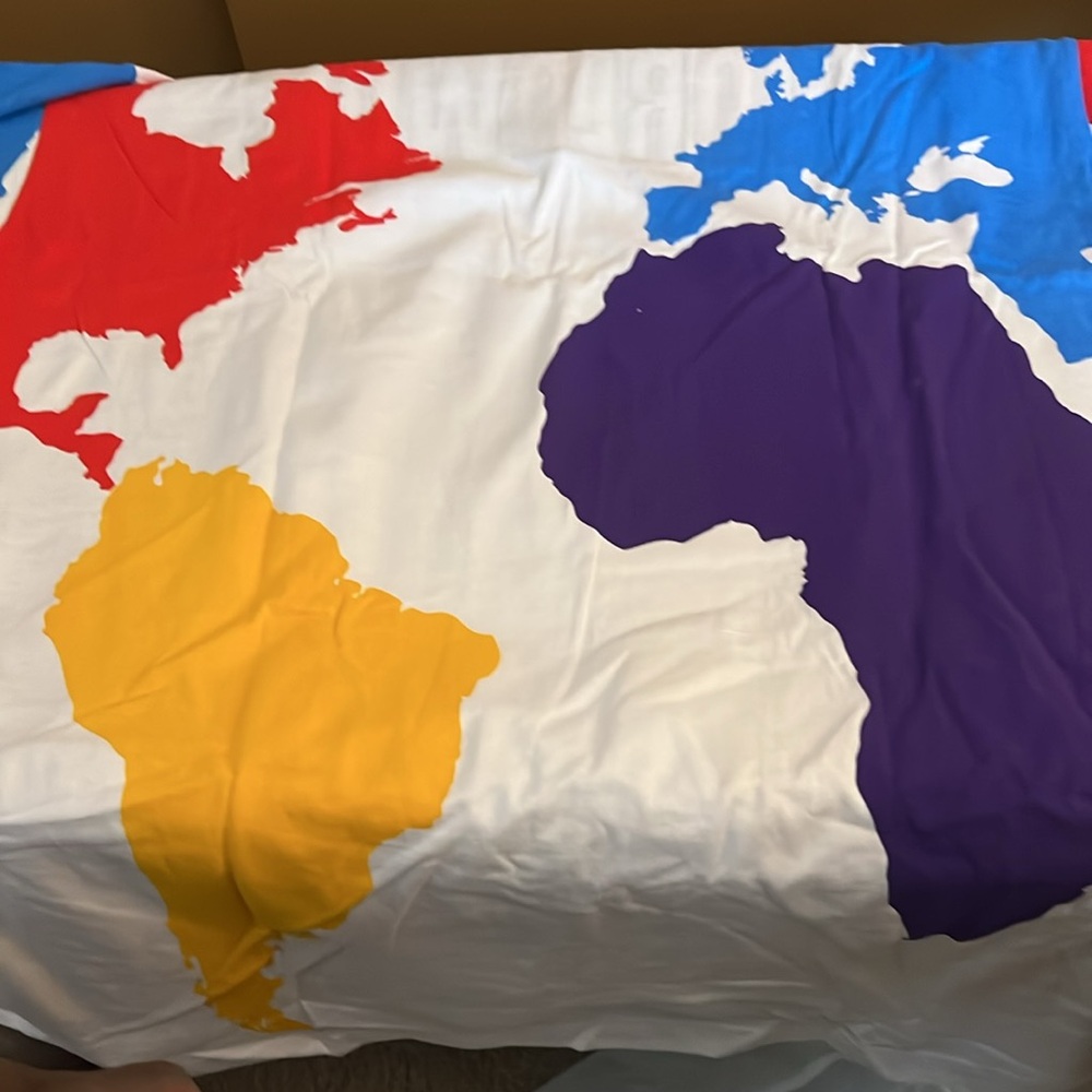 Colorful Worldwide Graphic T-Shirt size 6X made by EVOLUTION brand - Picture 5 of 6